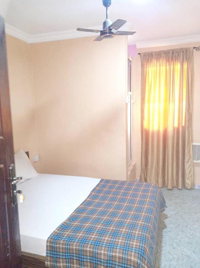 Legendary Inn & Lounge Bale Akiosi Zewnętrze zdjęcie