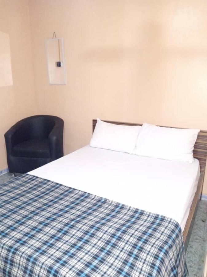 Legendary Inn & Lounge Bale Akiosi Zewnętrze zdjęcie
