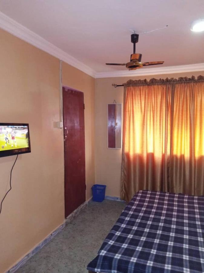 Legendary Inn & Lounge Bale Akiosi Zewnętrze zdjęcie